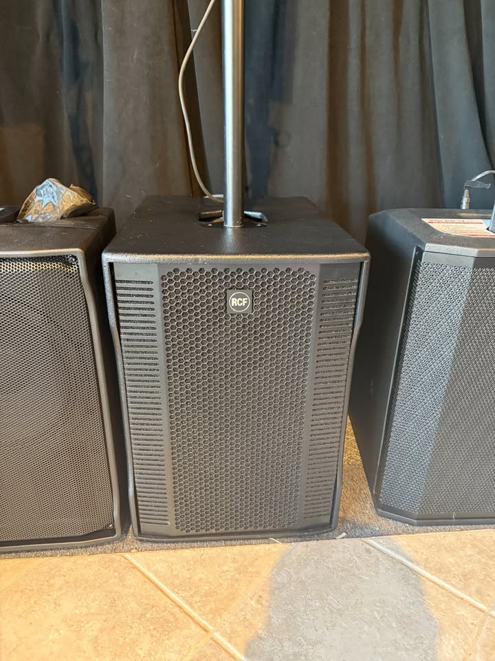 RCF EVOX 12 - Demo