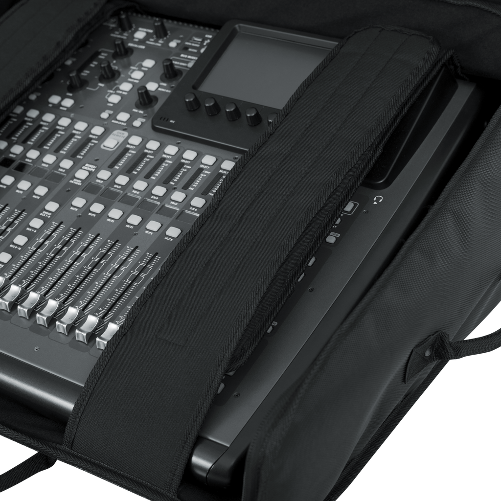 26" x 21" x 8.5" Large Format Mixer Bag
