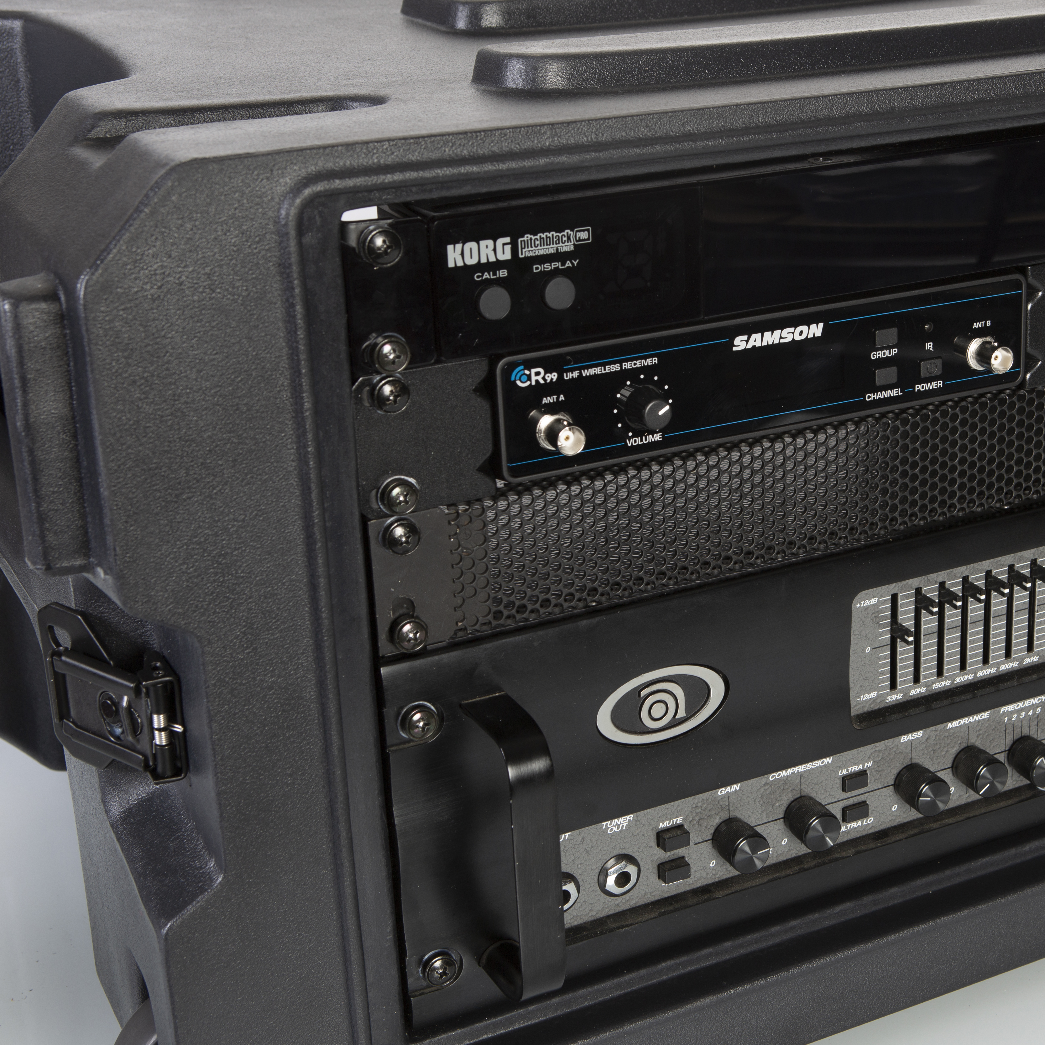 6U, 19" Deep Molded Audio Rack; w/ wheels