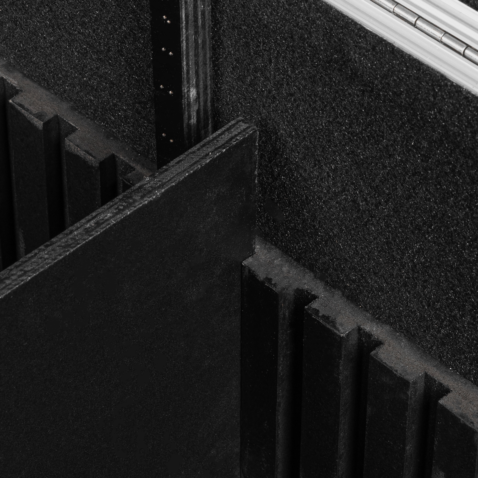Truck Pack Trunk; 45"x30"x30"; 12mm; w/ dividers