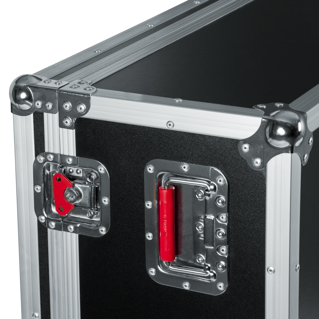 Road case for Midas M32 large format mixer