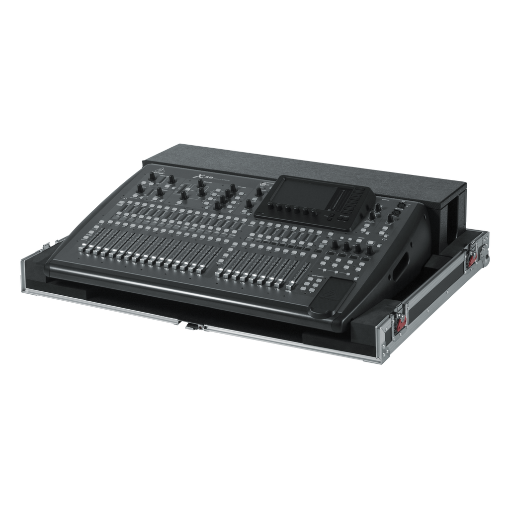 Road case for Behringer X-32 with Doghouse