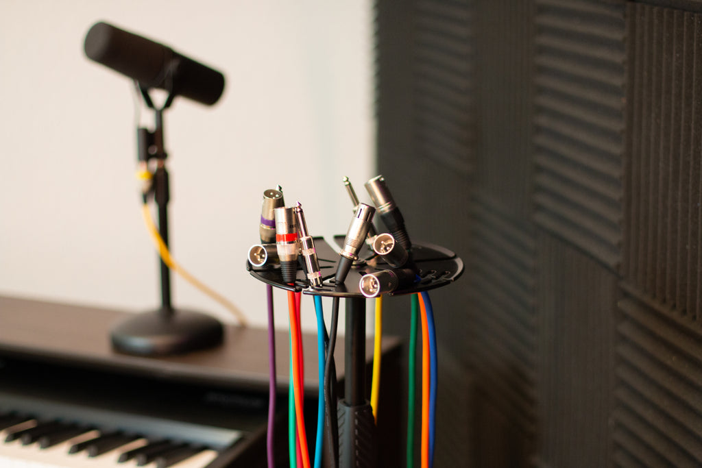 Frameworks Mic Stand Cable Hanger Tray