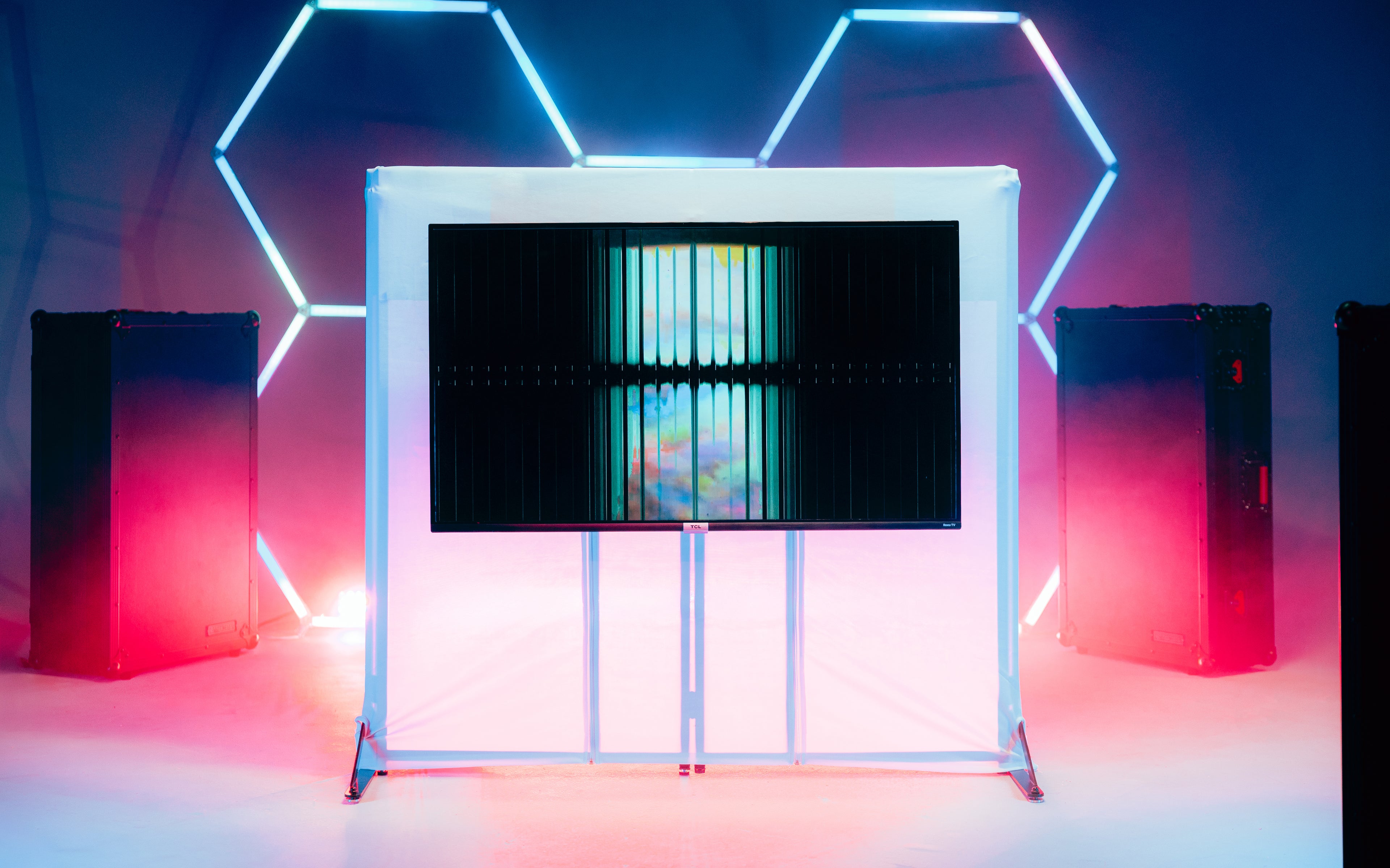 Frameworks DJ Facade with TV Mount & Carrying Bag