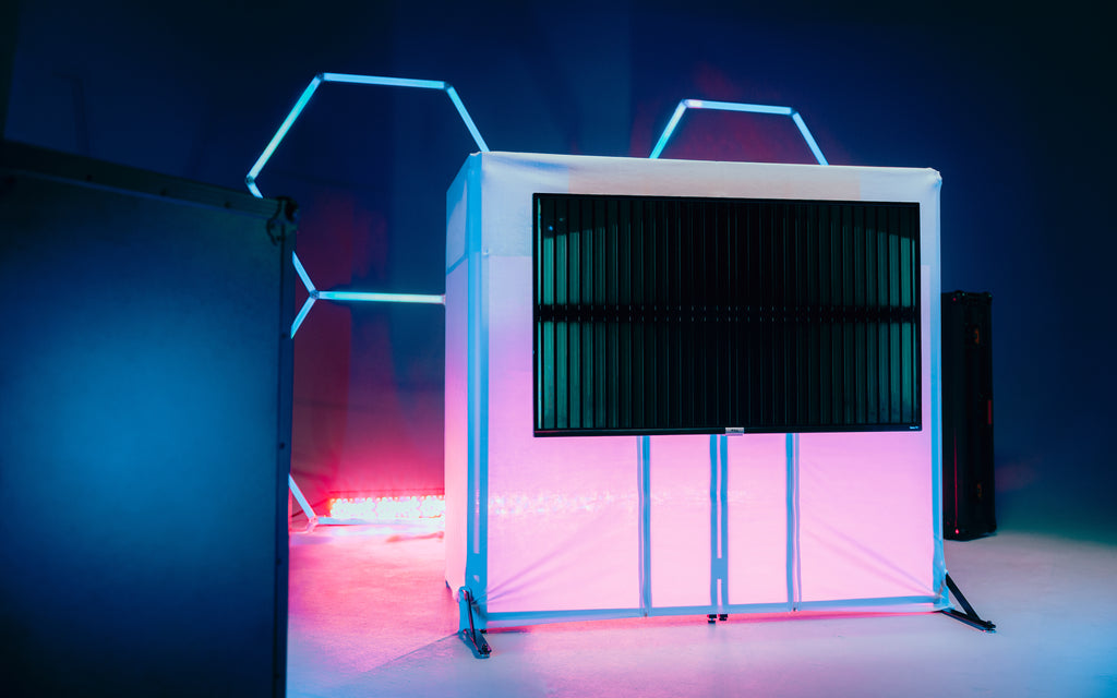 Frameworks DJ Facade with TV Mount & Carrying Bag