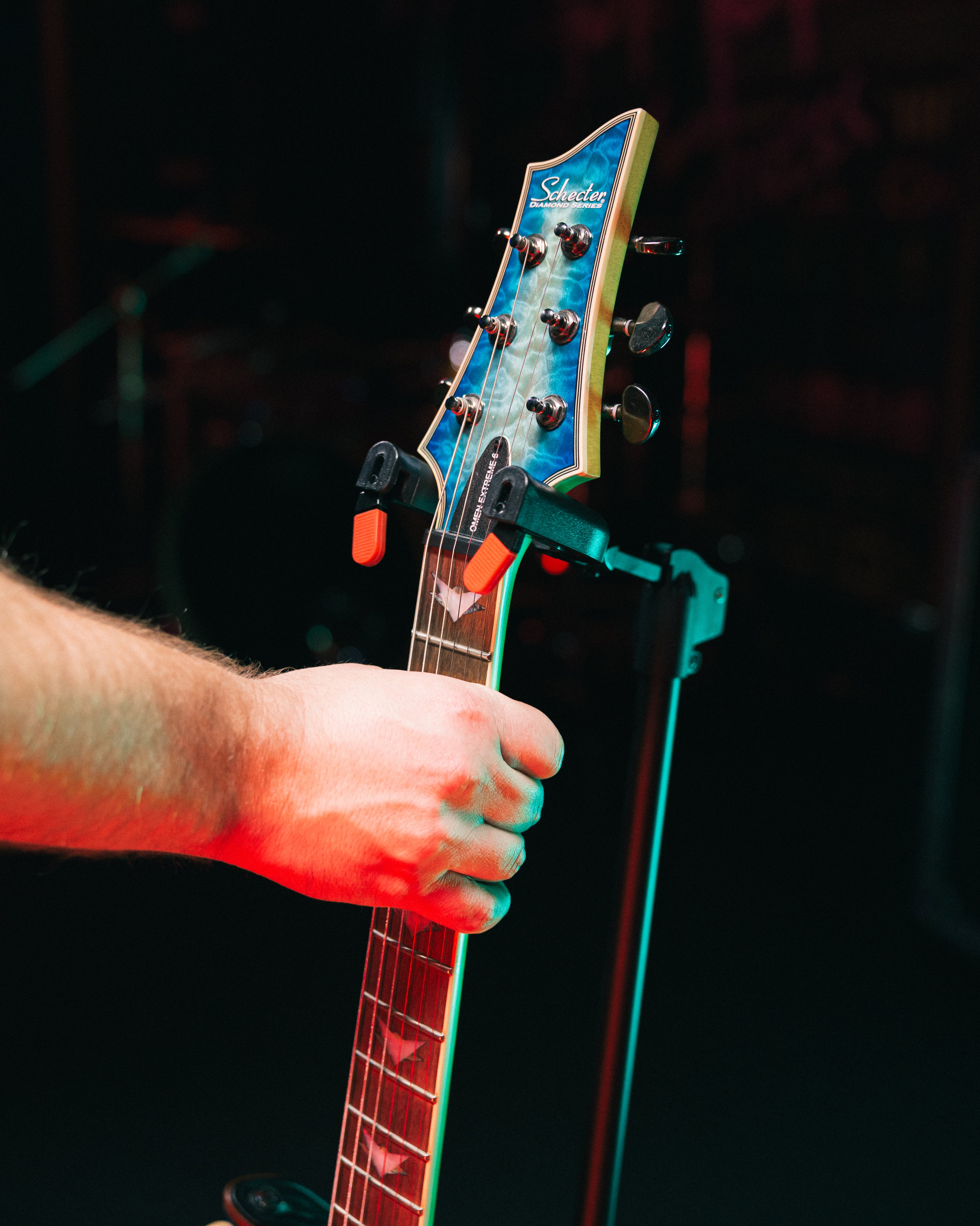 Hanging Guitar Stand with Locking Yoke