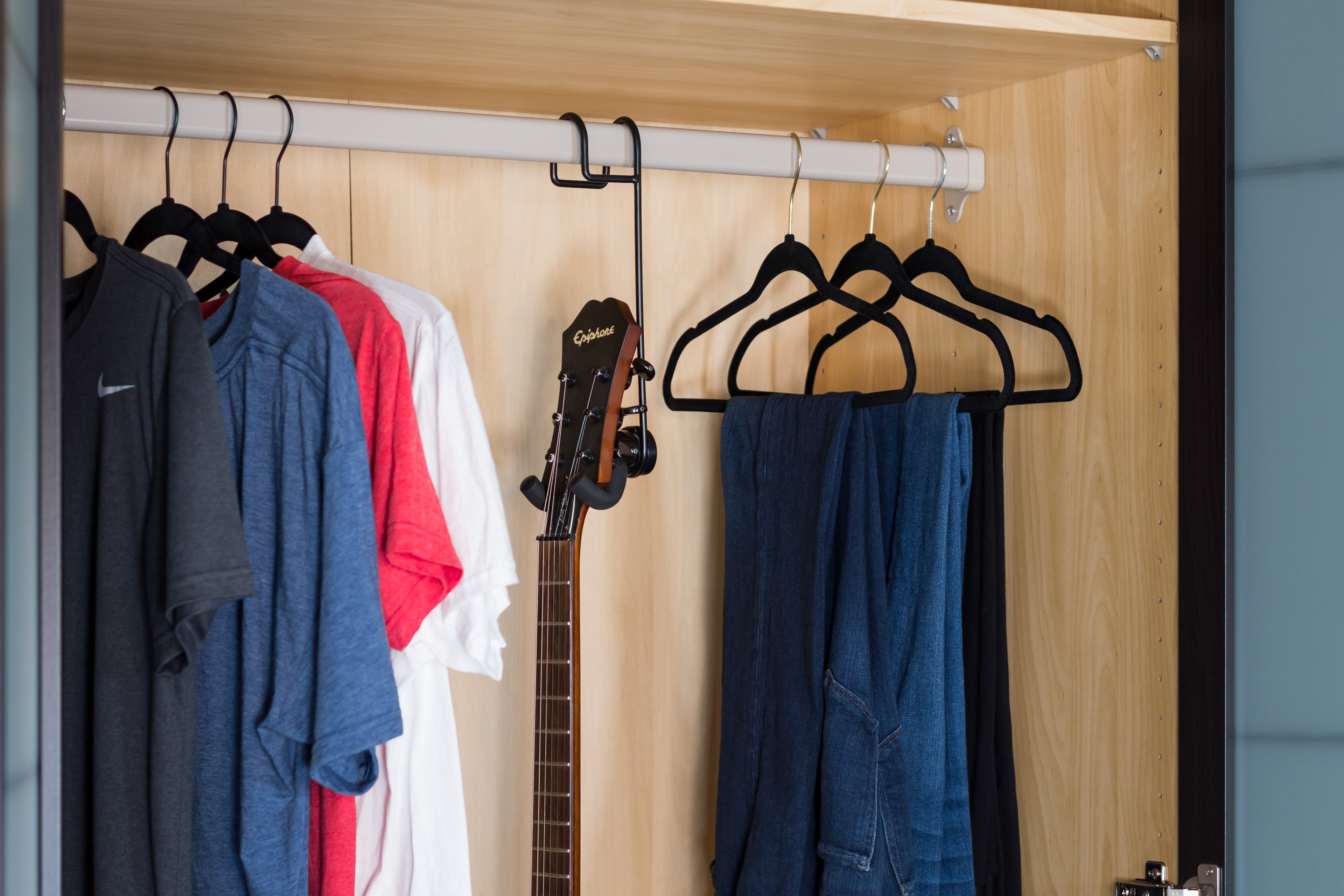 Deluxe Closet Hanger Yoke For Guitars