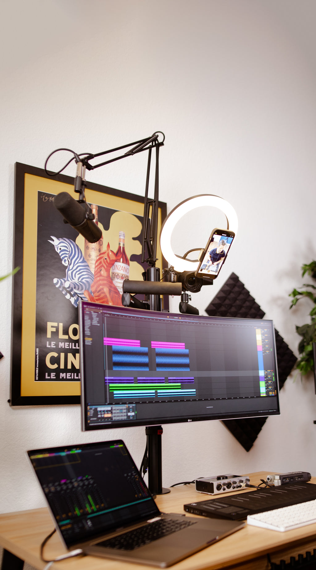Frameworks ID Series Creator Tree with Light Mic &