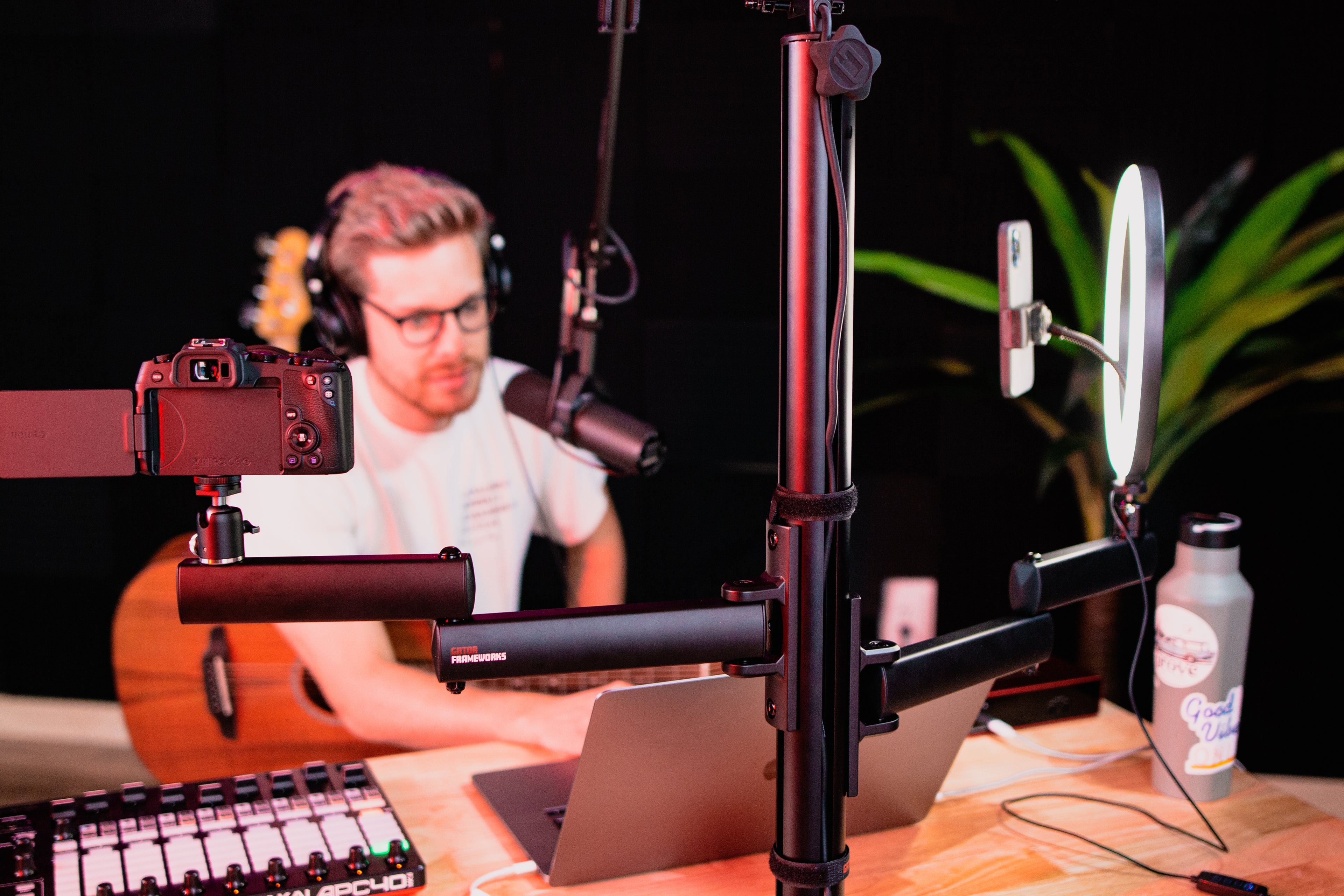 Frameworks ID Series Creator Tree with Light Mic &