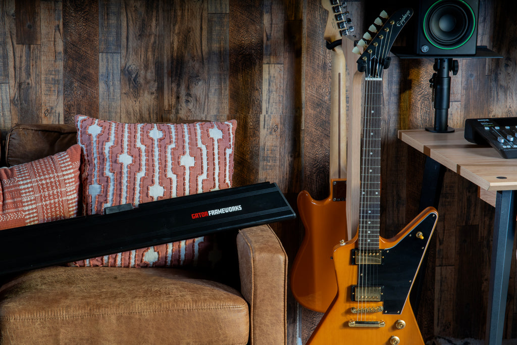 Column Style Keyboard Stand