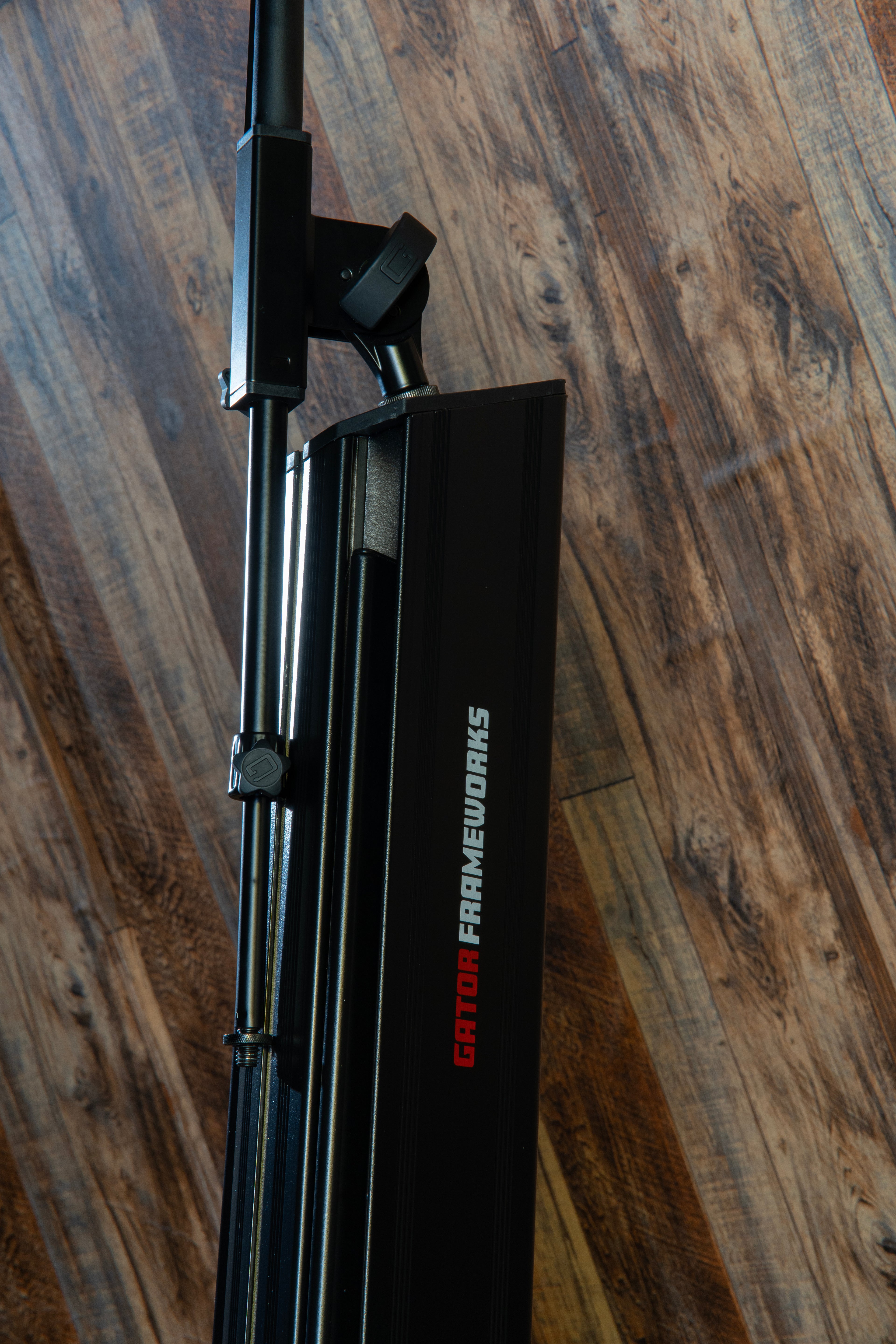 Column Style Keyboard Stand