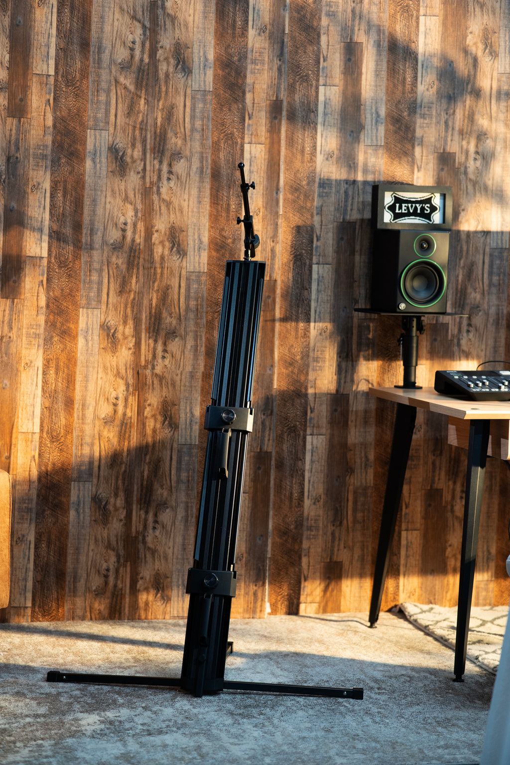 Column Style Keyboard Stand