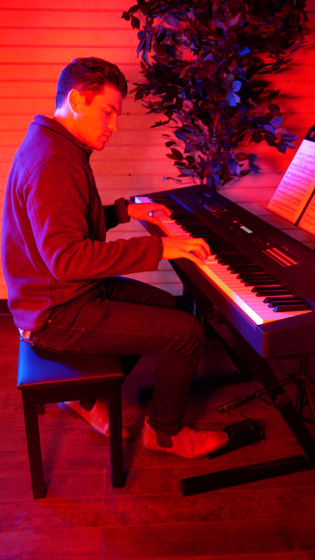 Traditional Wooden Piano Bench In Black