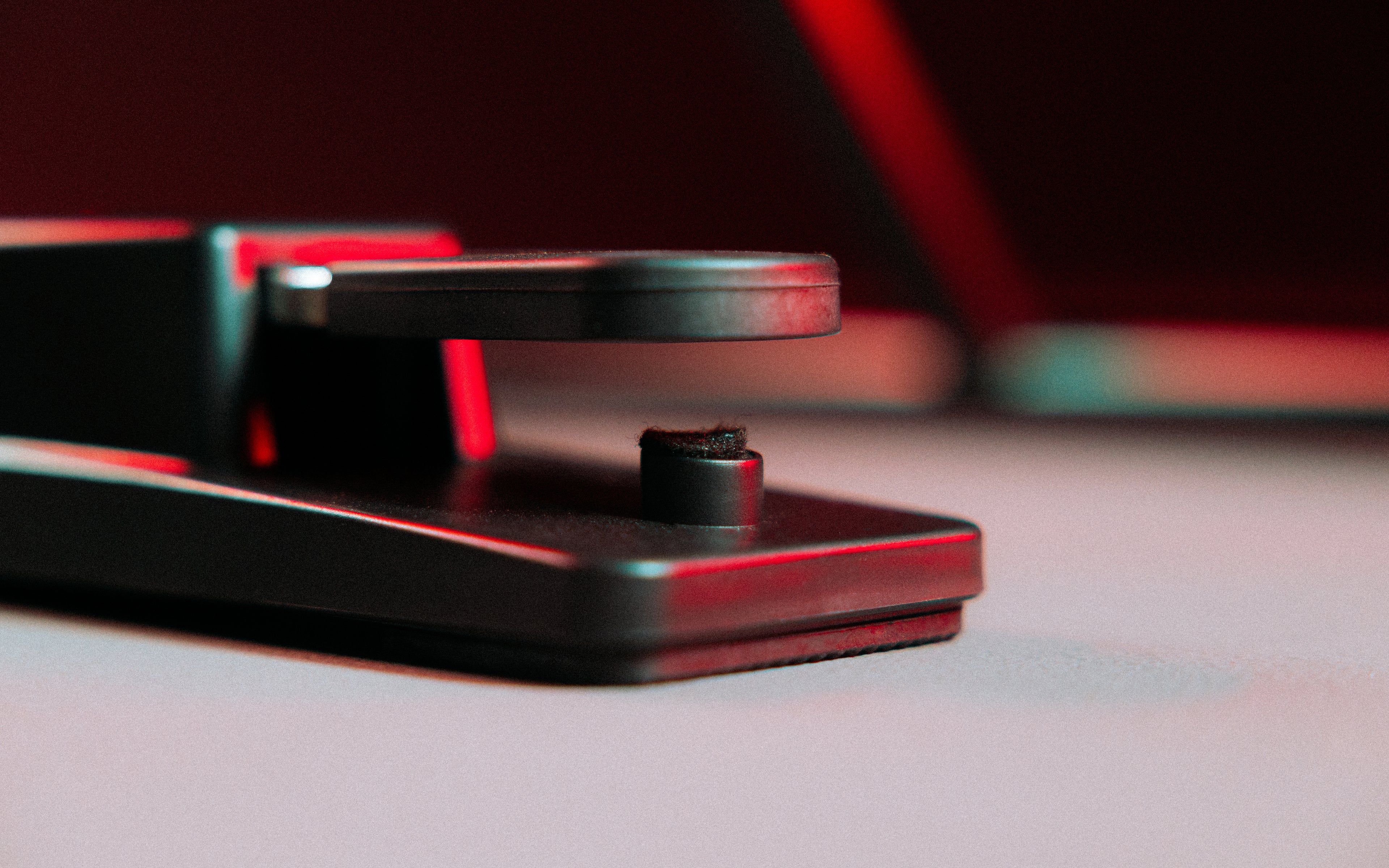 Frameworks Traditional Piano Sustain Pedal
