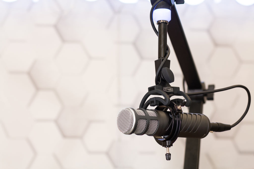 Deluxe Universal Shockmount For Mics 18-55Mm