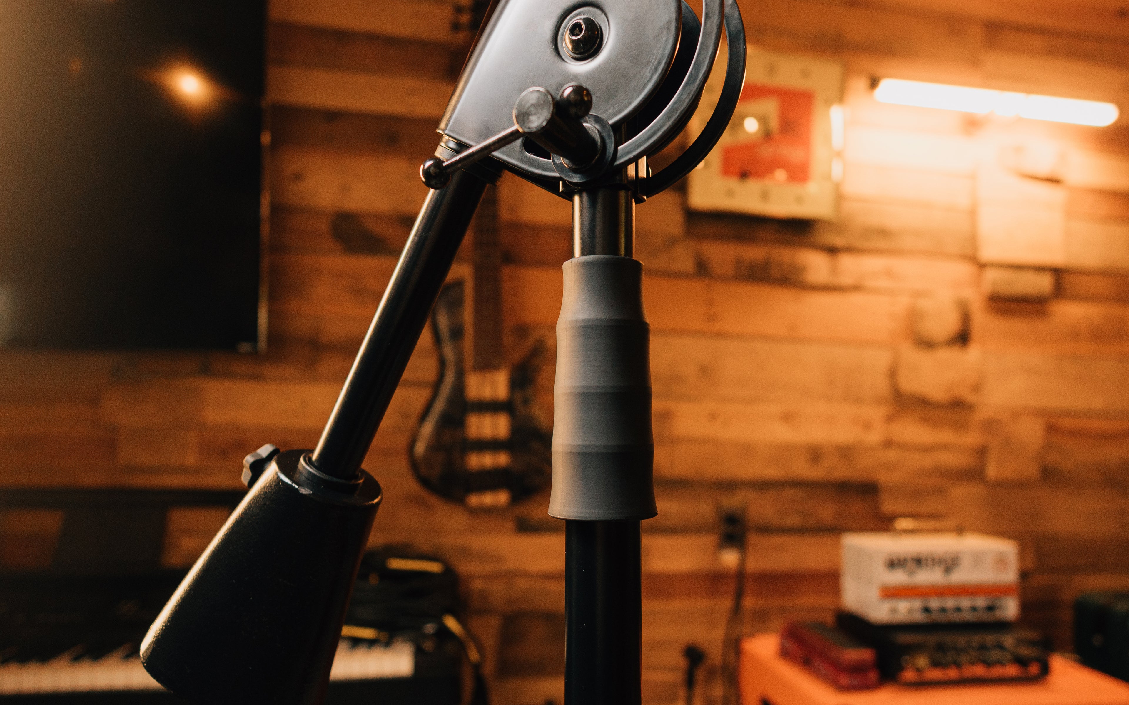 Frameworks Studio Mic Boom w/ Heavy Base & Wheels