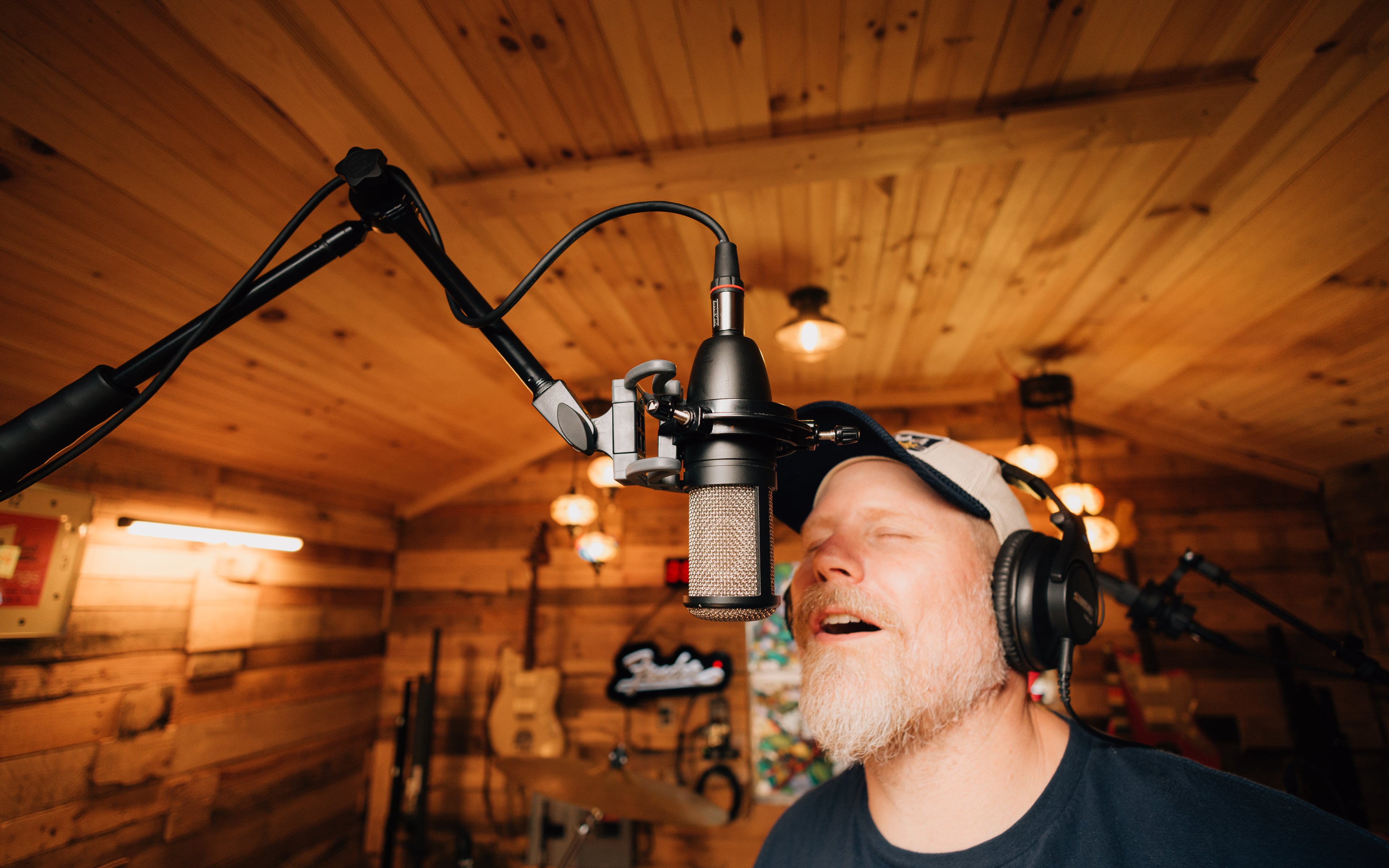 Frameworks Studio Mic Boom w/ Heavy Base & Wheels