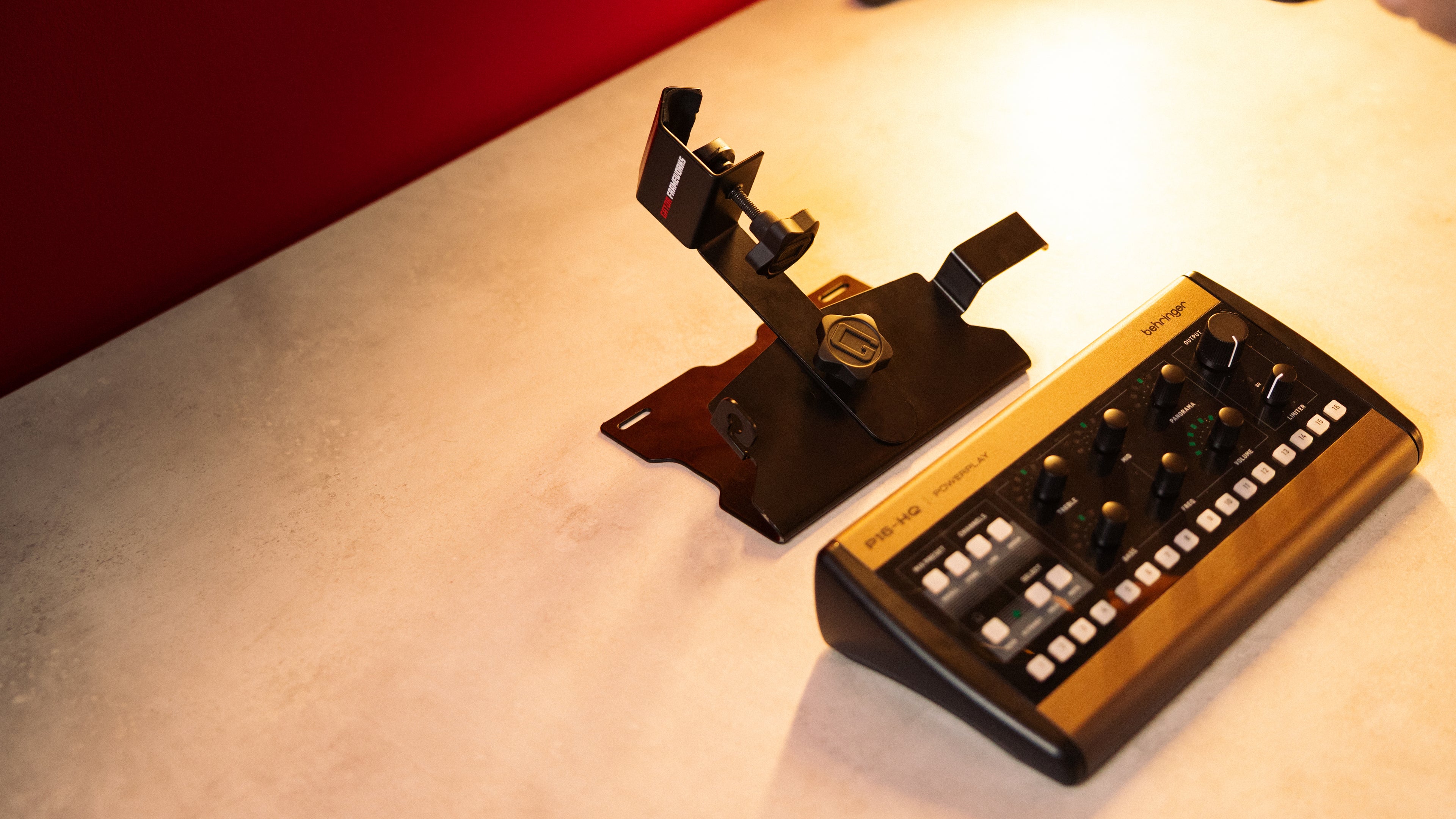 Gator Universal Mount for Personal Monitor Mixers