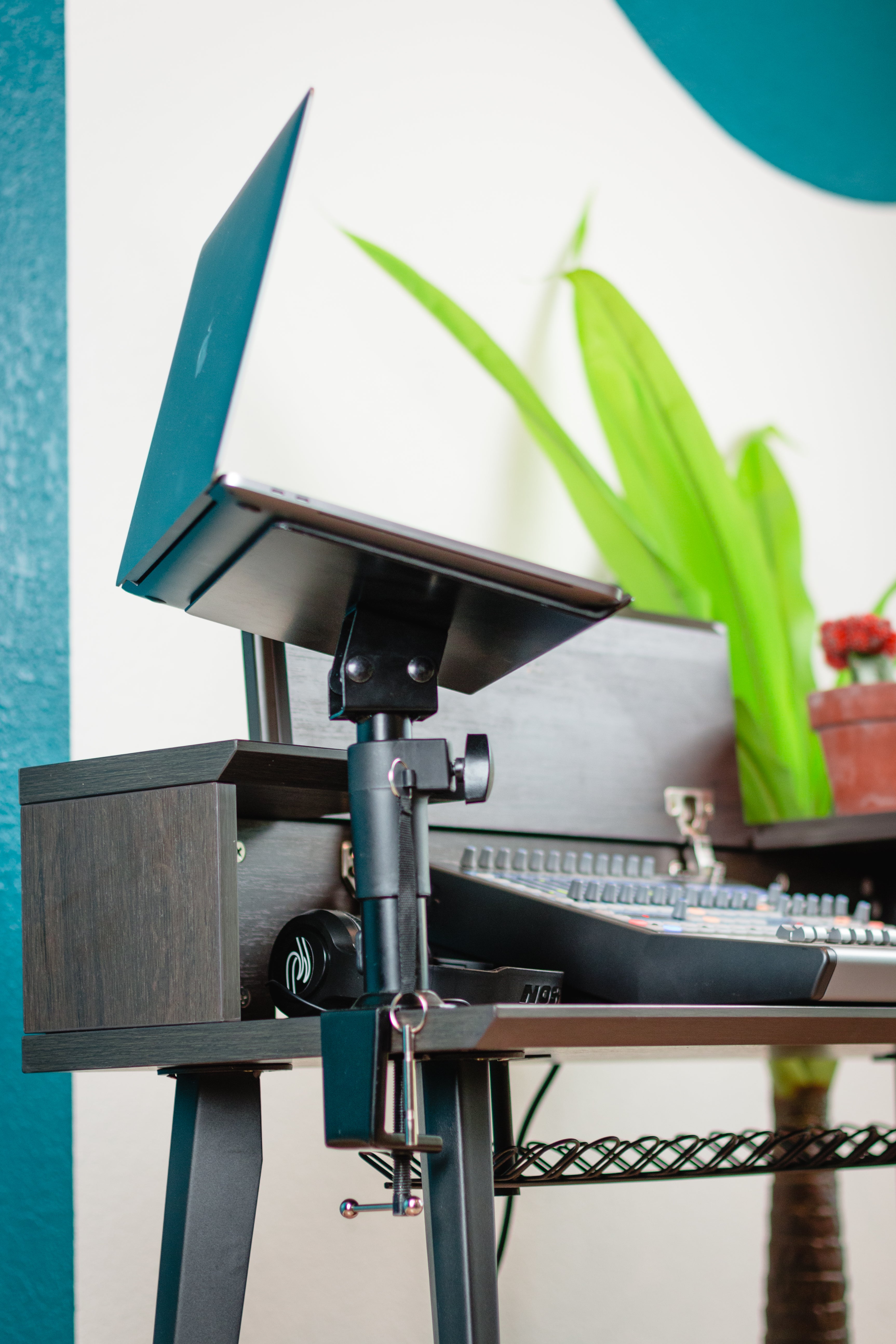 Clampable Laptop And Accessory Stand