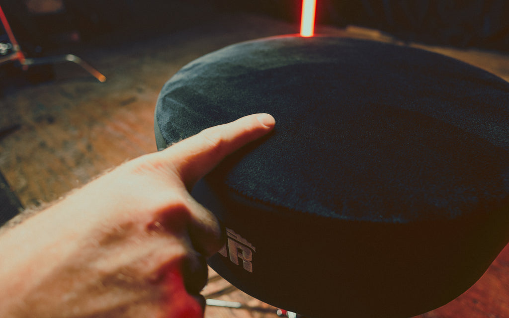 Gator Spindle Round Seat Drum Throne - Black