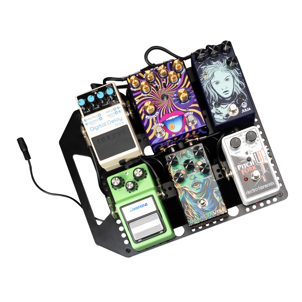 Metal pedalboard design to fit in most Gator Case