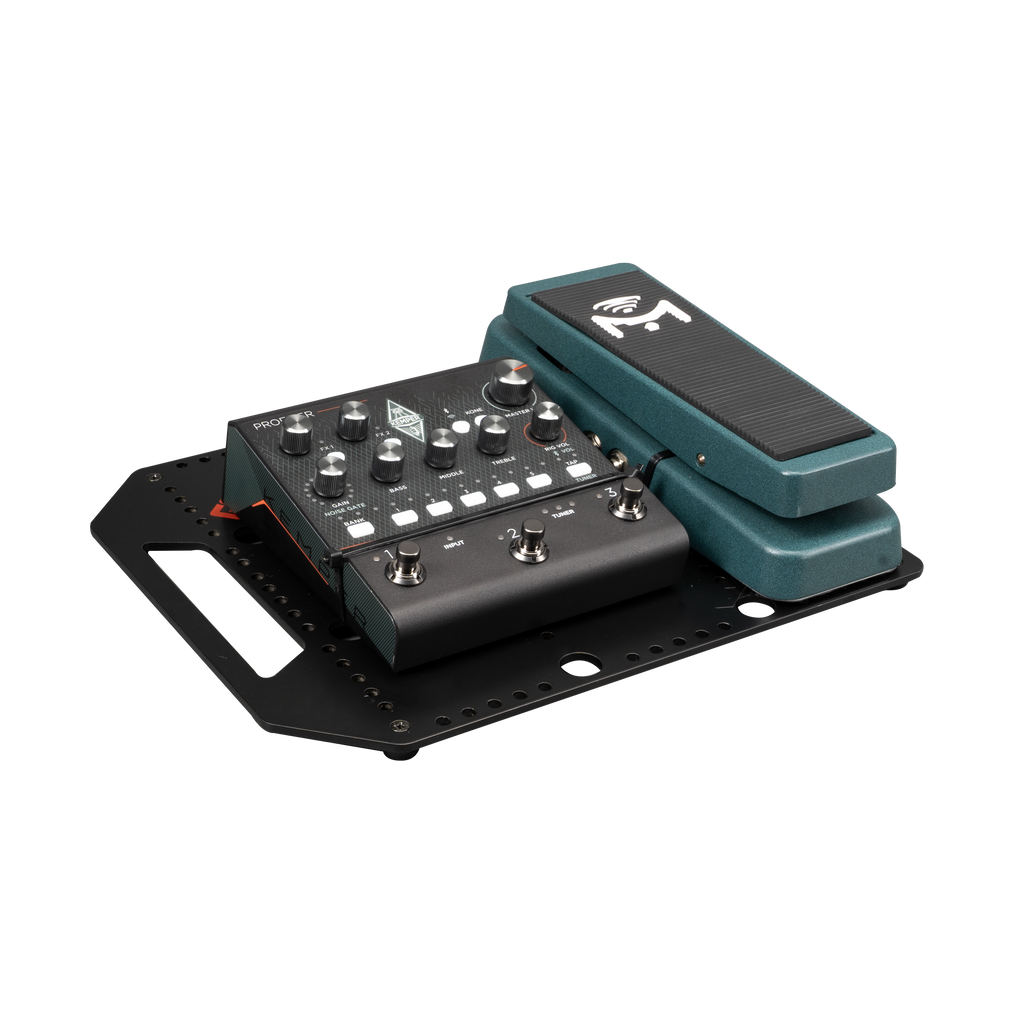 Metal pedalboard design to fit in most Gator Case