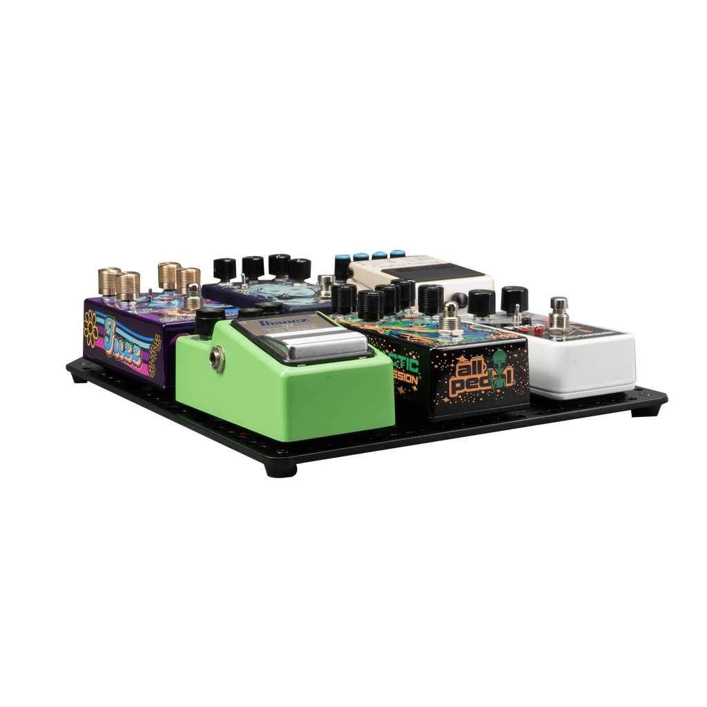 Metal pedalboard design to fit in most Gator Case