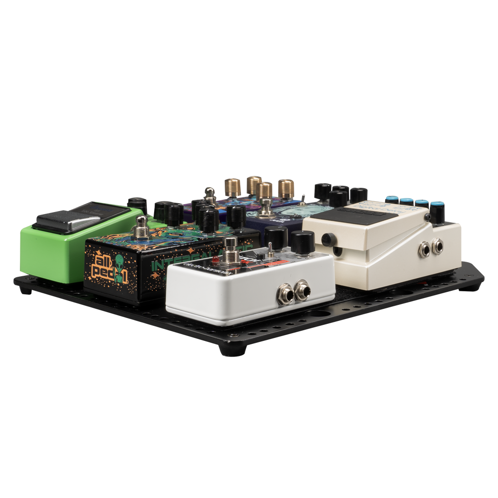 Metal pedalboard design to fit in most Gator Case