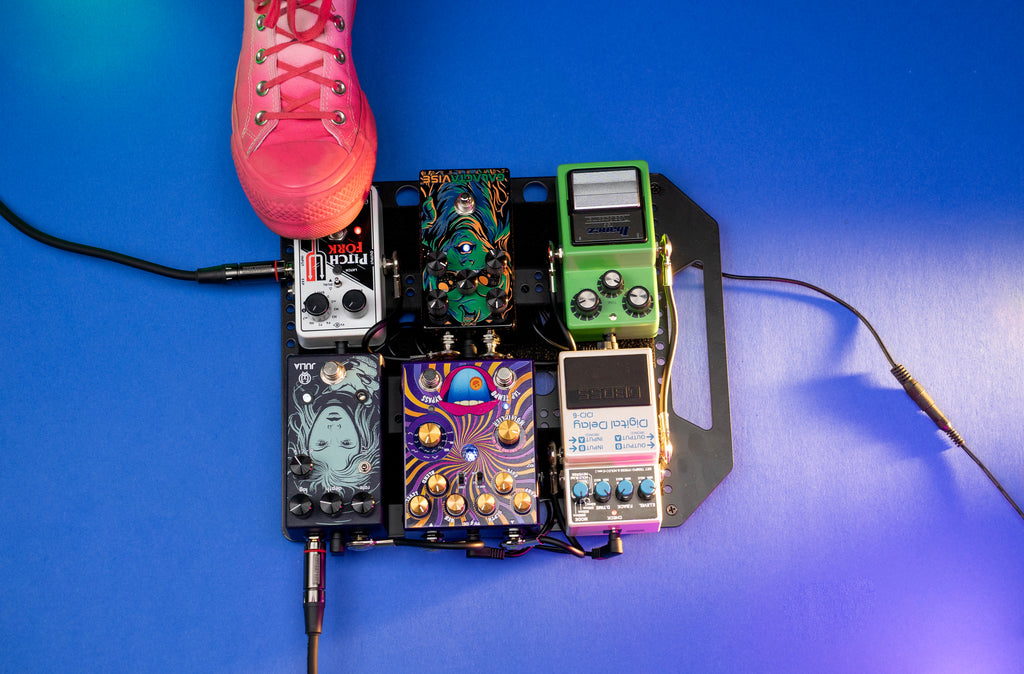 Metal pedalboard design to fit in most Gator Case