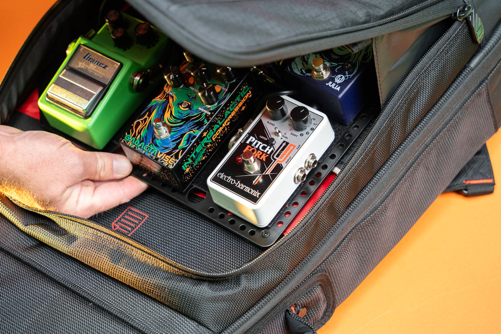 Metal pedalboard design to fit in most Gator Case
