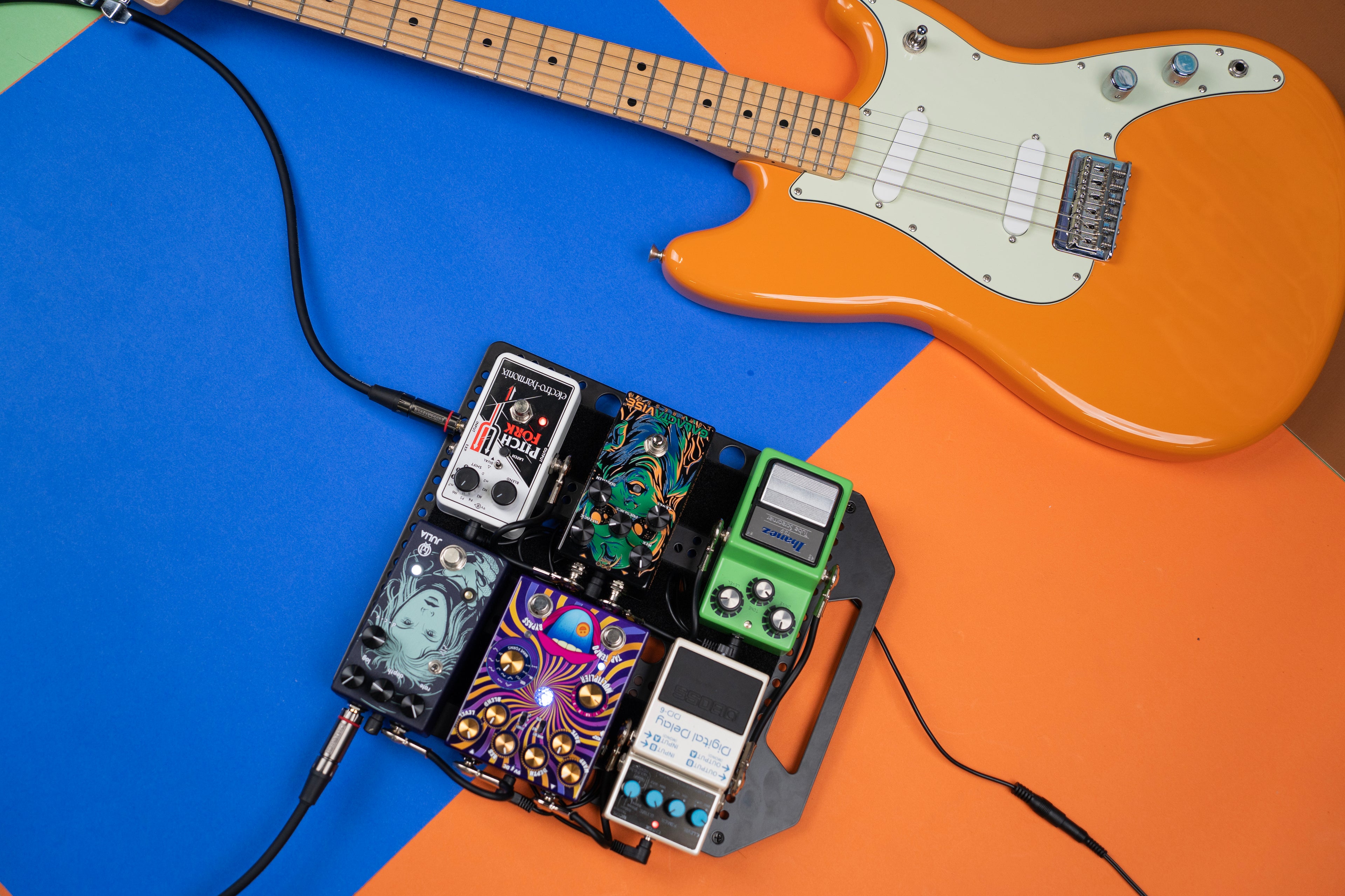 Metal pedalboard design to fit in most Gator Case