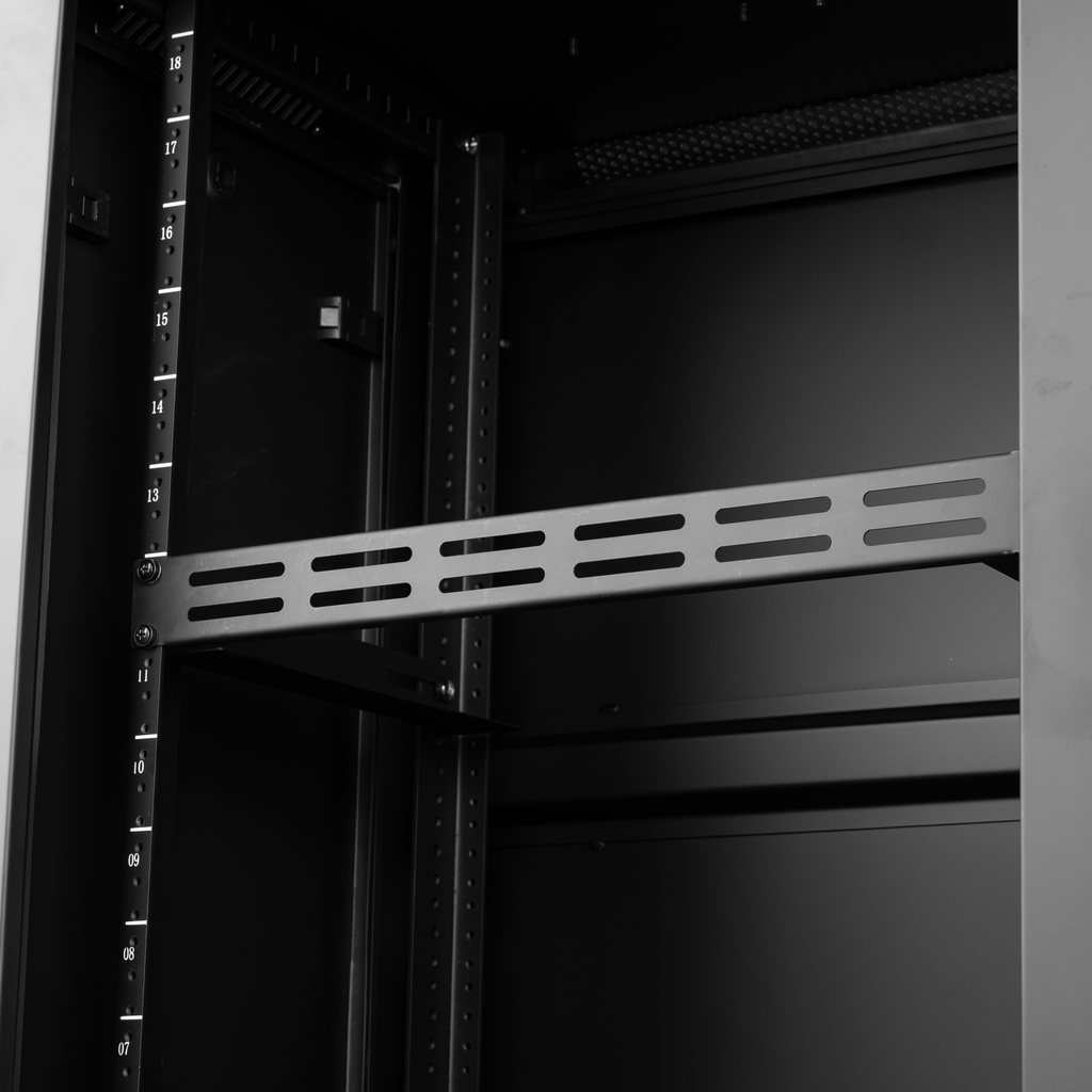 1U Flanged Vent Panel