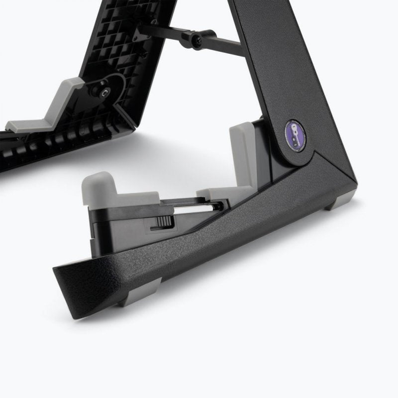Mighty Guitar Stand
