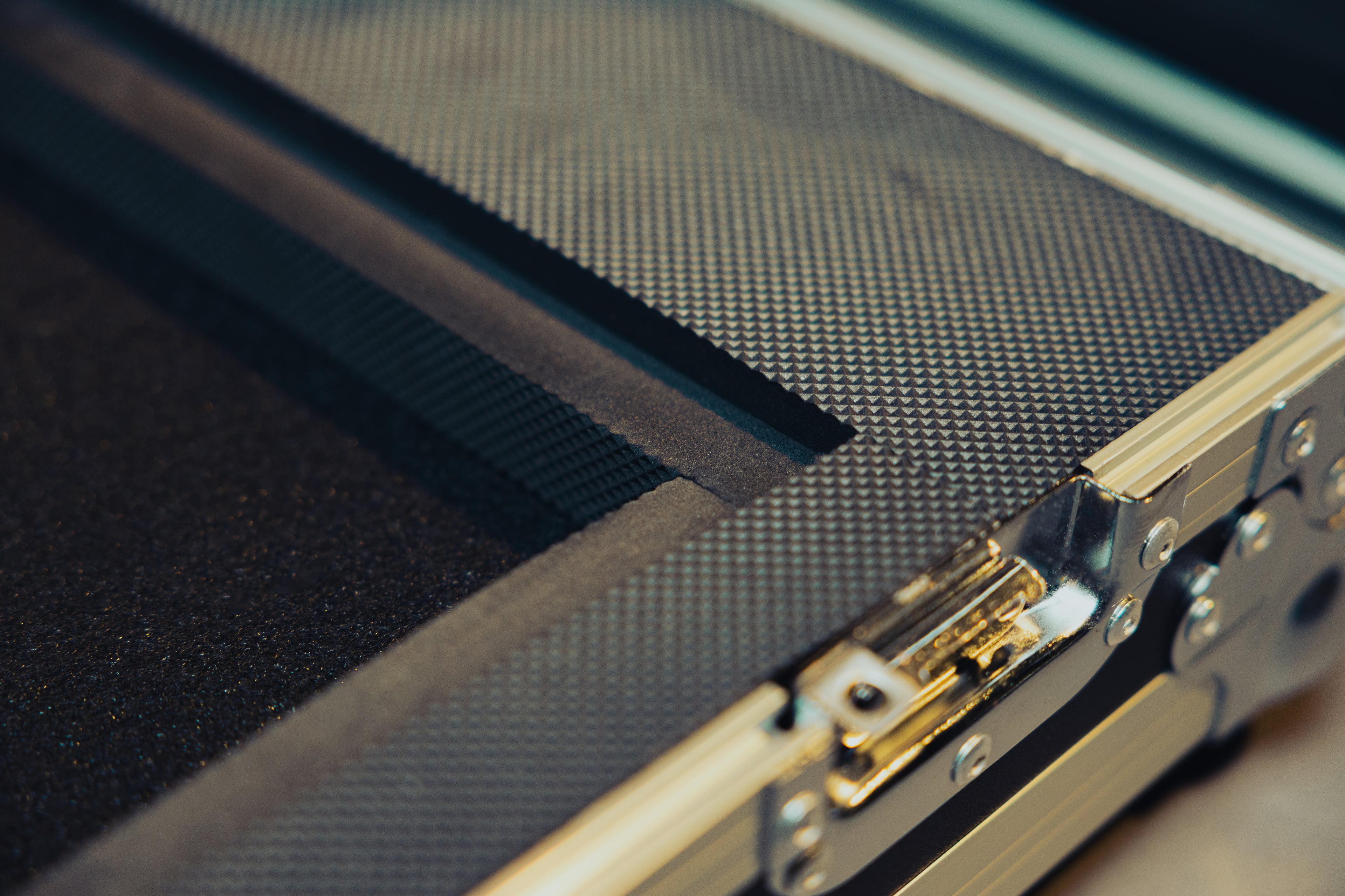 GTOUR Behringer Wing Compact Case with Doghouse