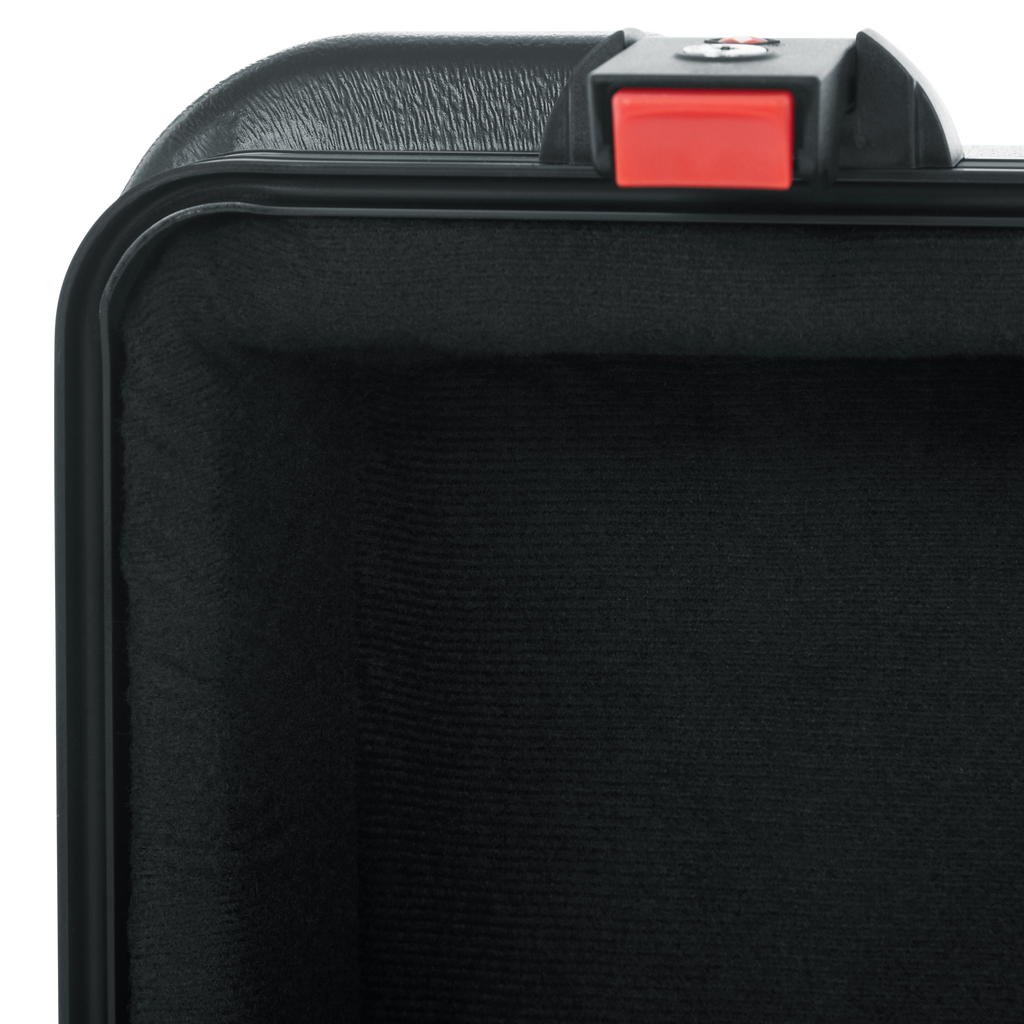 TSA Projector case fits up to 18""x18""x6""