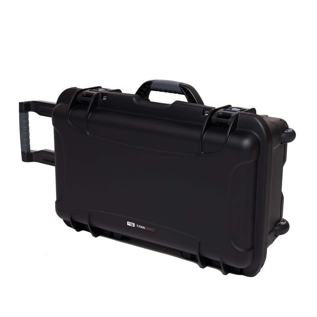 Waterproof case w/divider system; 20.5"x11.3"x7.5"