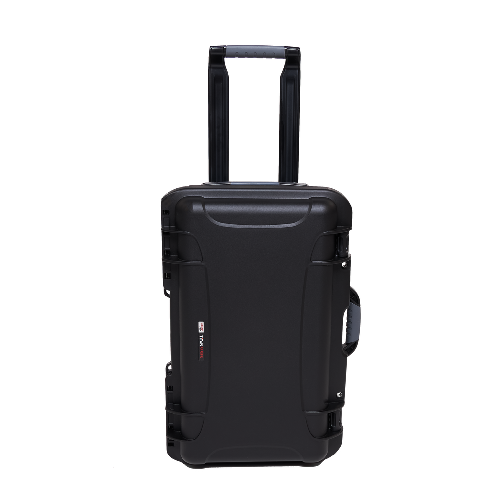 Waterproof case w/divider system; 20.5"x11.3"x7.5"