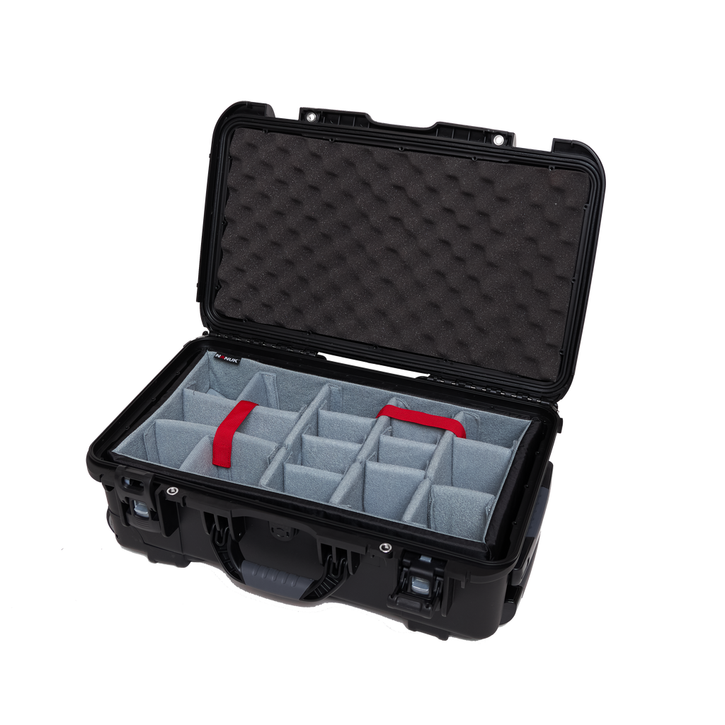 Waterproof case w/divider system; 20.5"x11.3"x7.5"