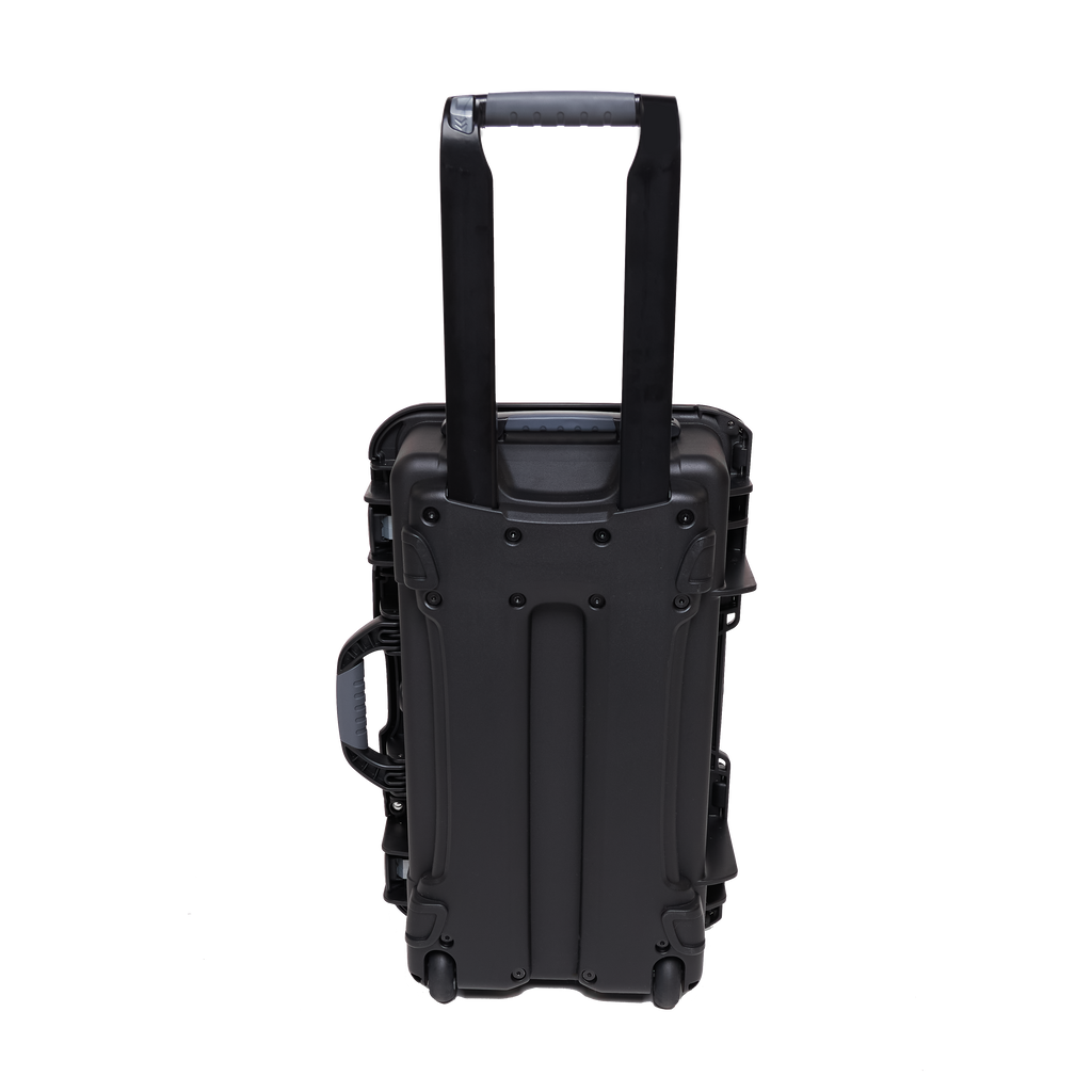Waterproof case w/divider system; 20.5"x11.3"x7.5"