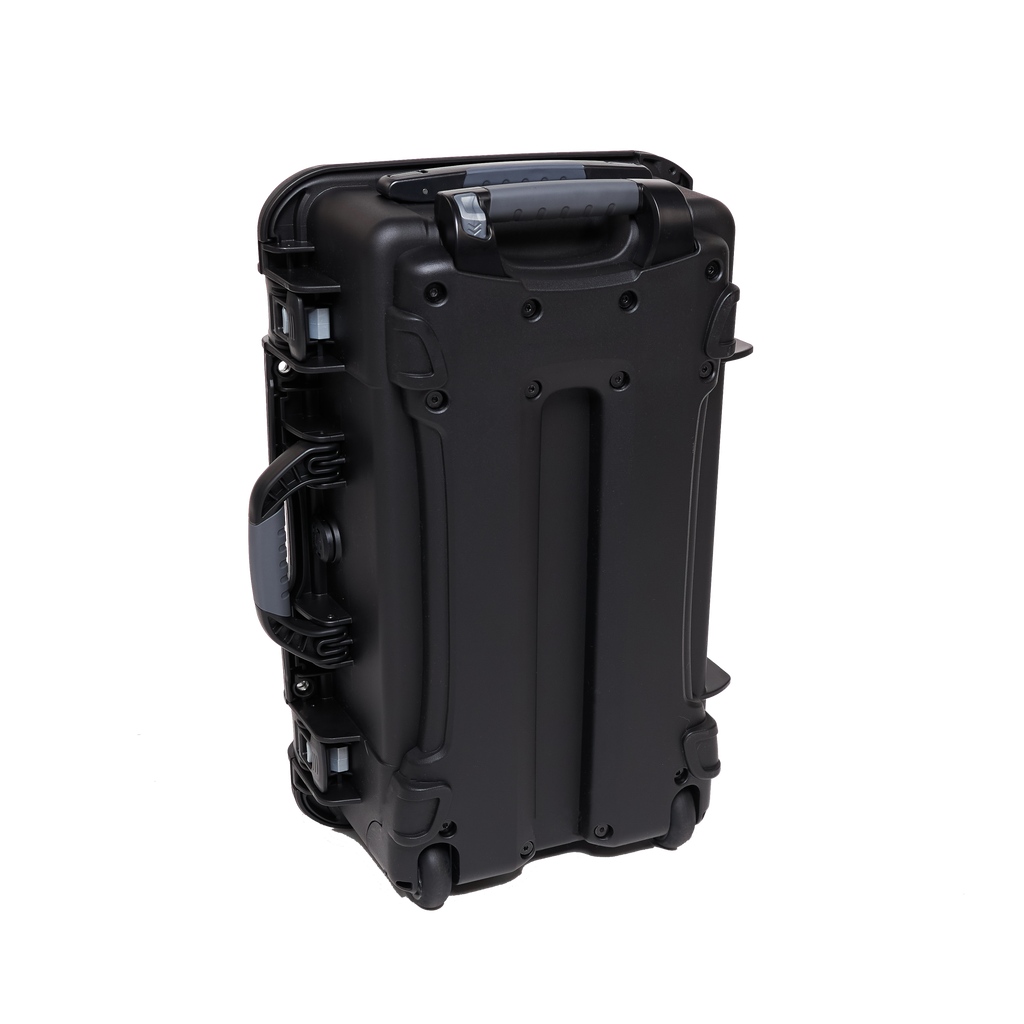 Waterproof case w/divider system; 20.5"x11.3"x7.5"