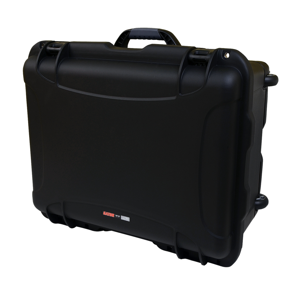 Waterproof utility case; 20.5" x 15.3" x 10.1"