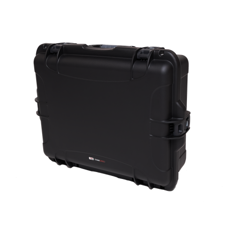 Waterproof case w/ divider system; 22