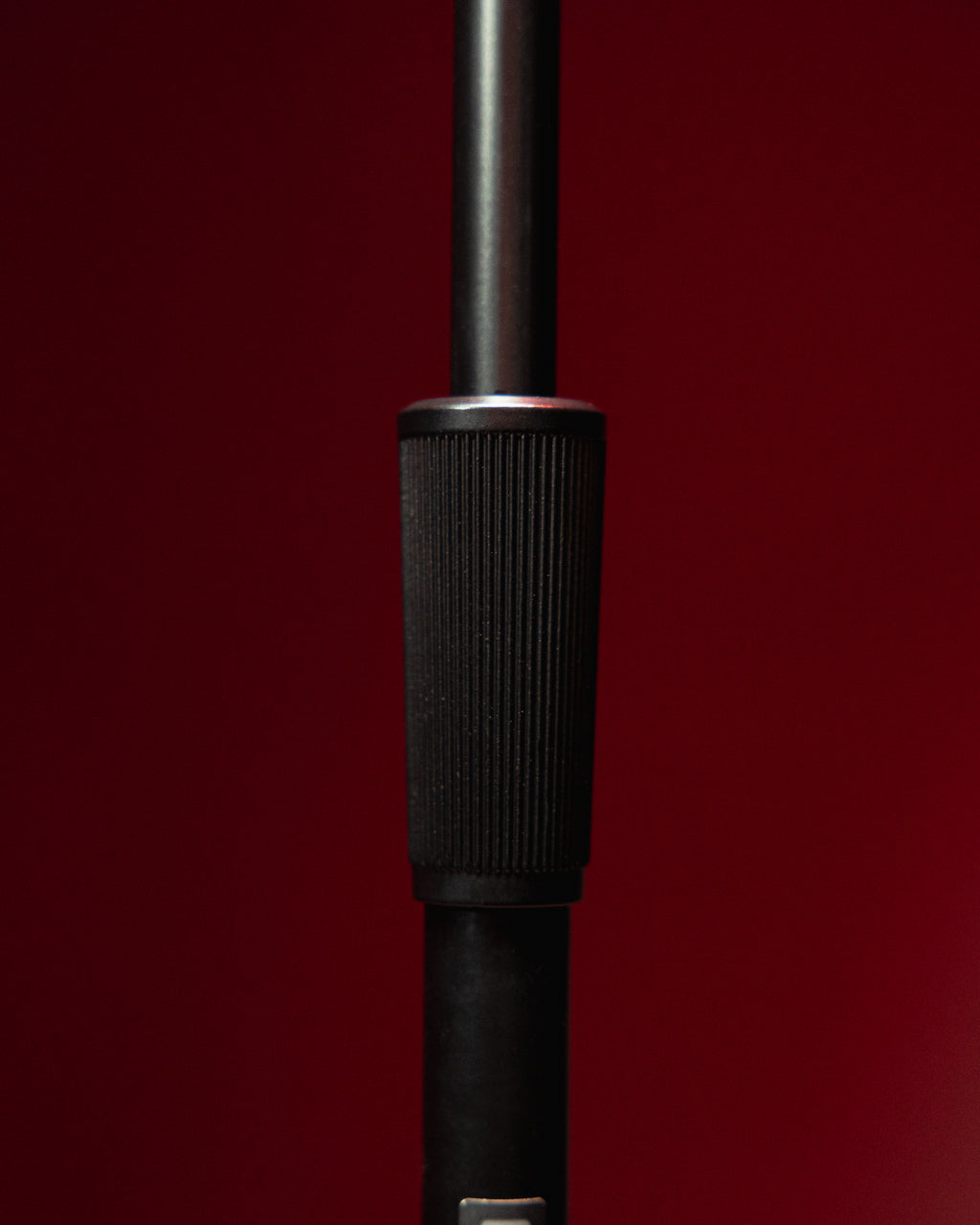 Heavy-Duty Telescoping Boom Mic Stand