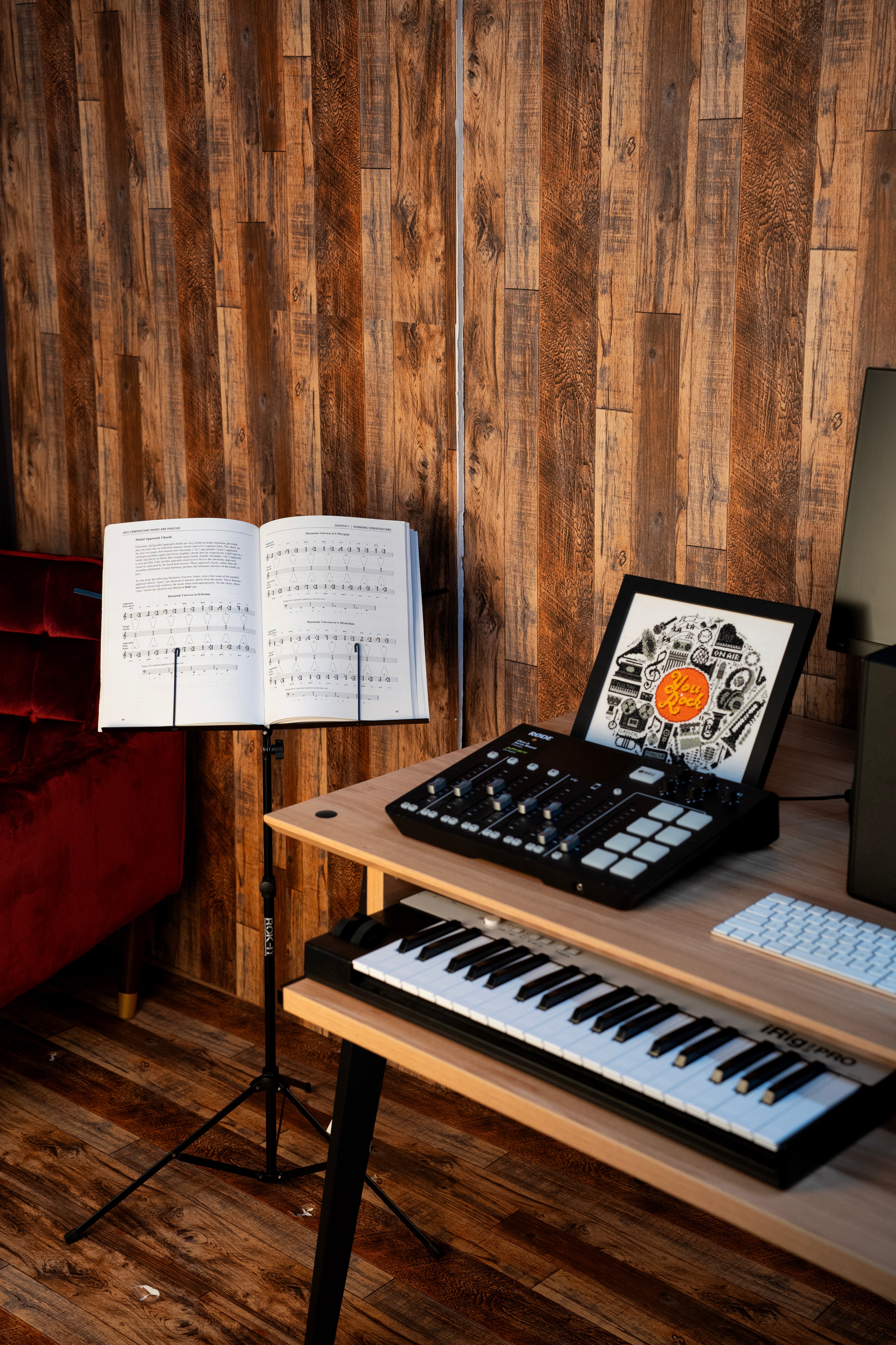 Rok-It Sheet Music Stand