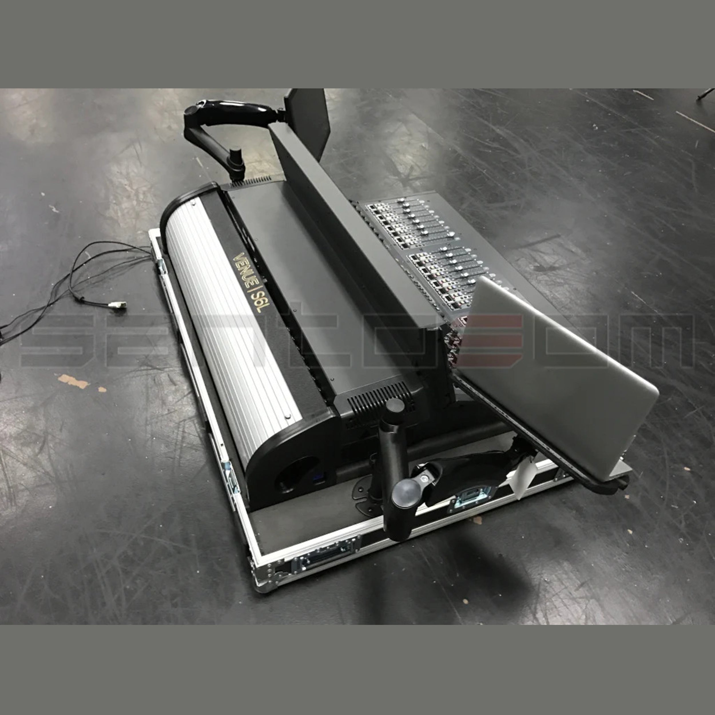 Flight Case for Avid S6L-24D with Doghouse, Casters and Laptop Monitor Arm by Santosom