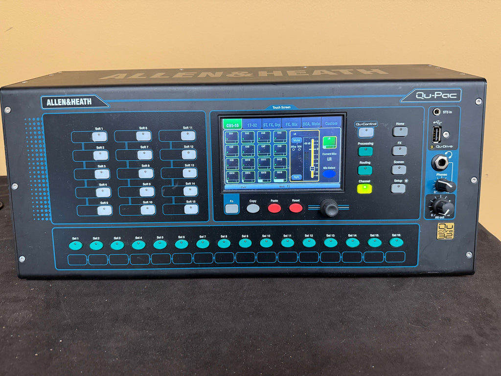 Used Allen & Heath Qu-Pac 22-In/12-Out Digital Mixer