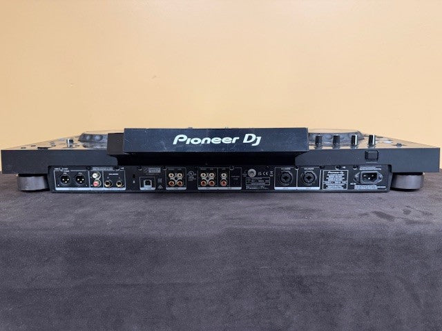 Pioneer DJ XDJ-RX3 (2-channel performance all-in-one DJ System