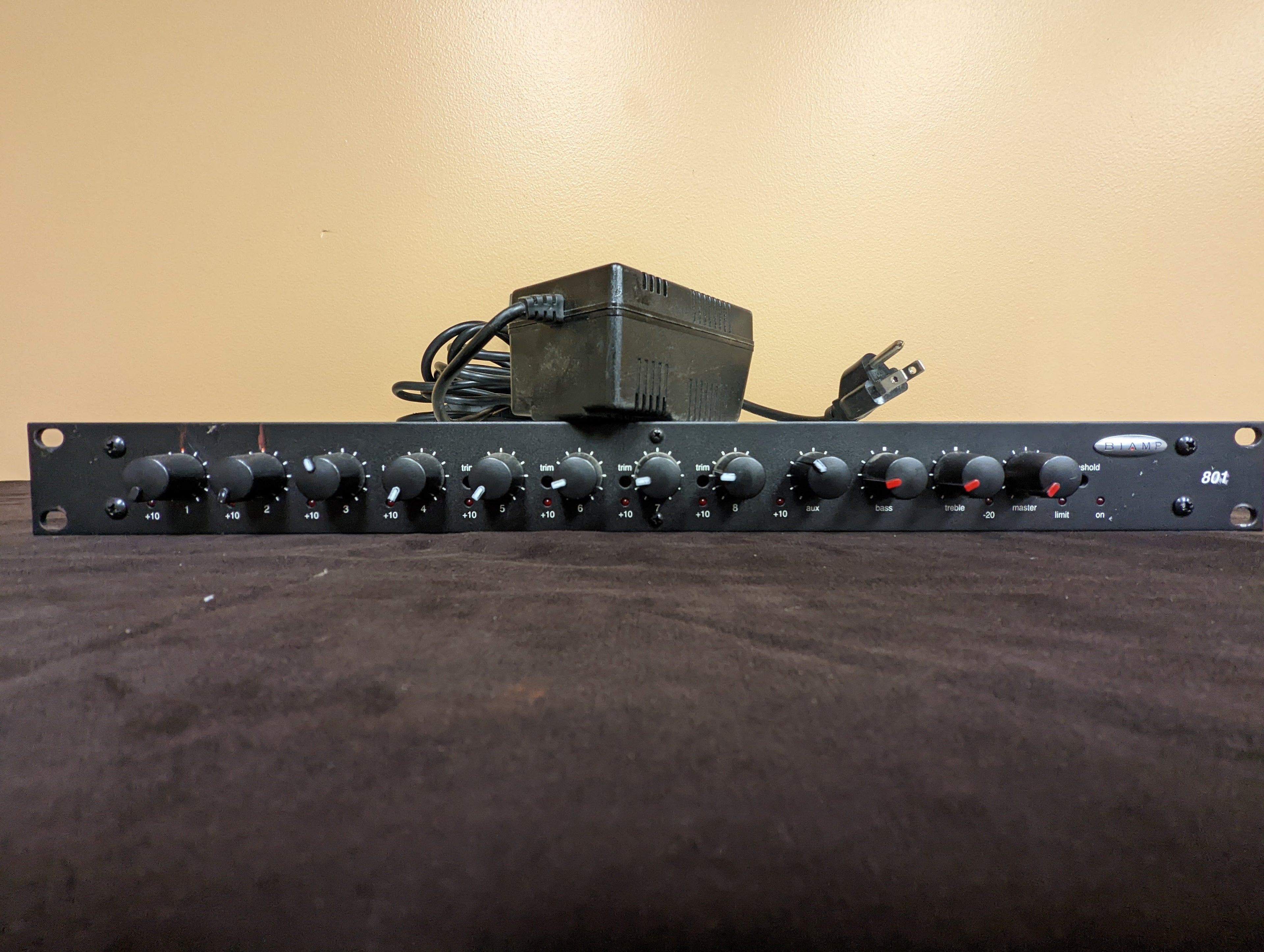 BiAmp 801 - Used Mixer