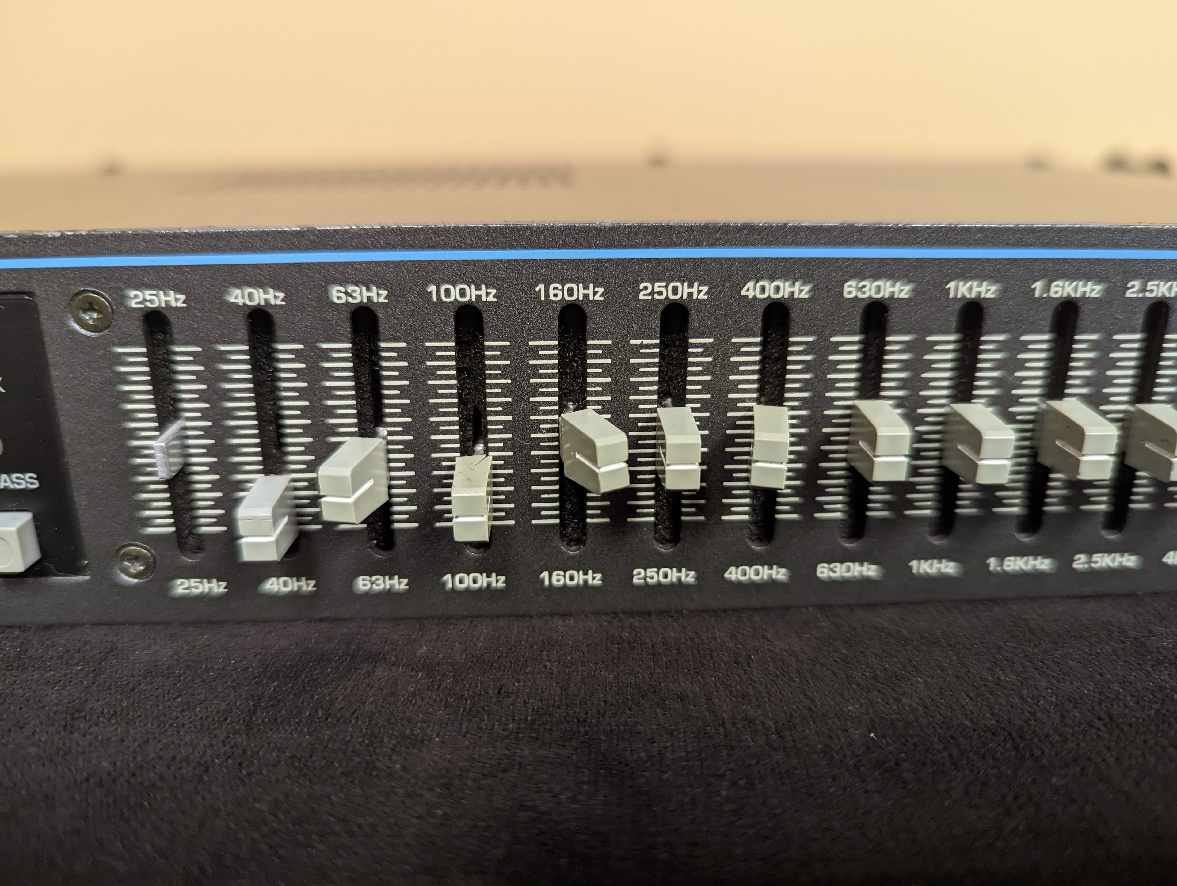 Samson E30 - Graphic EQ - USED